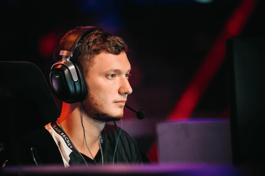 Resolut1on назвал новый состав Virtus.pro по Dota 2 самым сильным